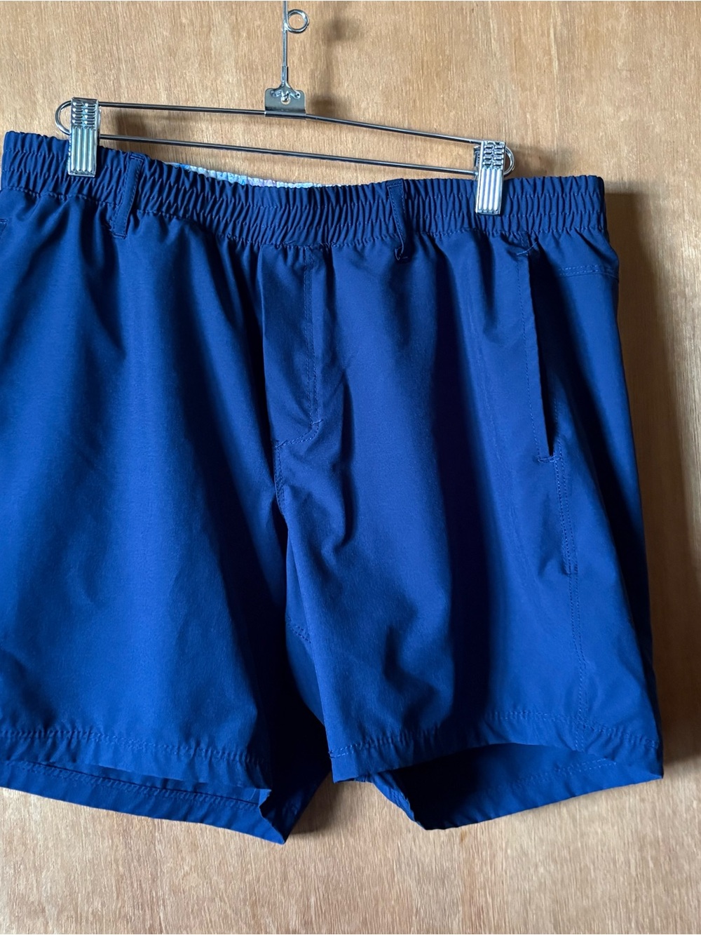 Birdie Bound Men Blue Lined Shorts, Elastic/Drawstring Waist M